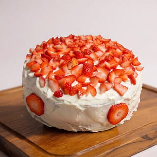 Whole Strawberry Banana Cake